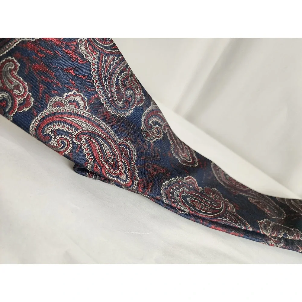 Wembley WemSilk Mens Paisley Tie Navy Blue Burgundy Red Silver Jacquard Necktie